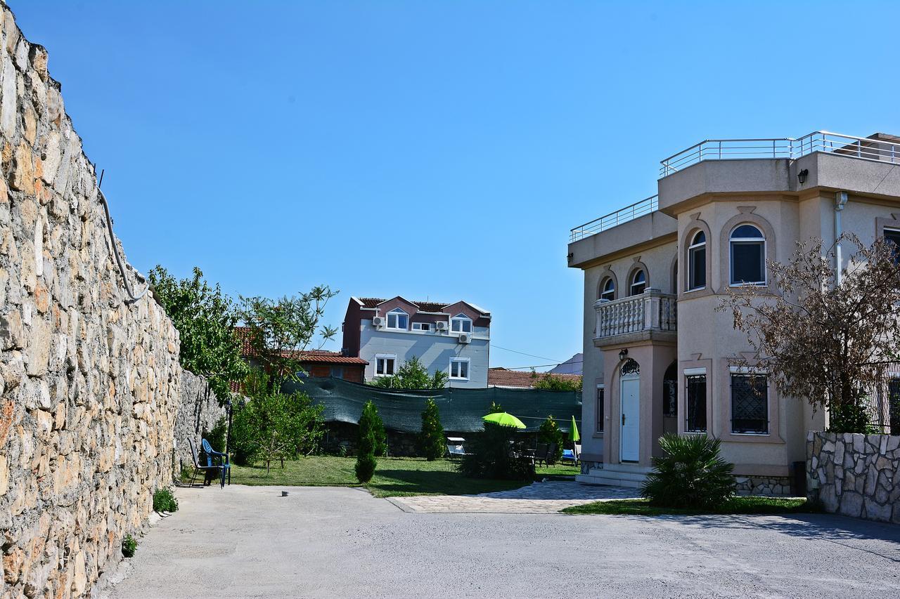 Montenegro Hostel B&B Podgorica Extérieur photo